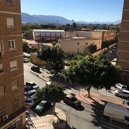 Homestay Cerca De Aeropuerto, Metro ,bus